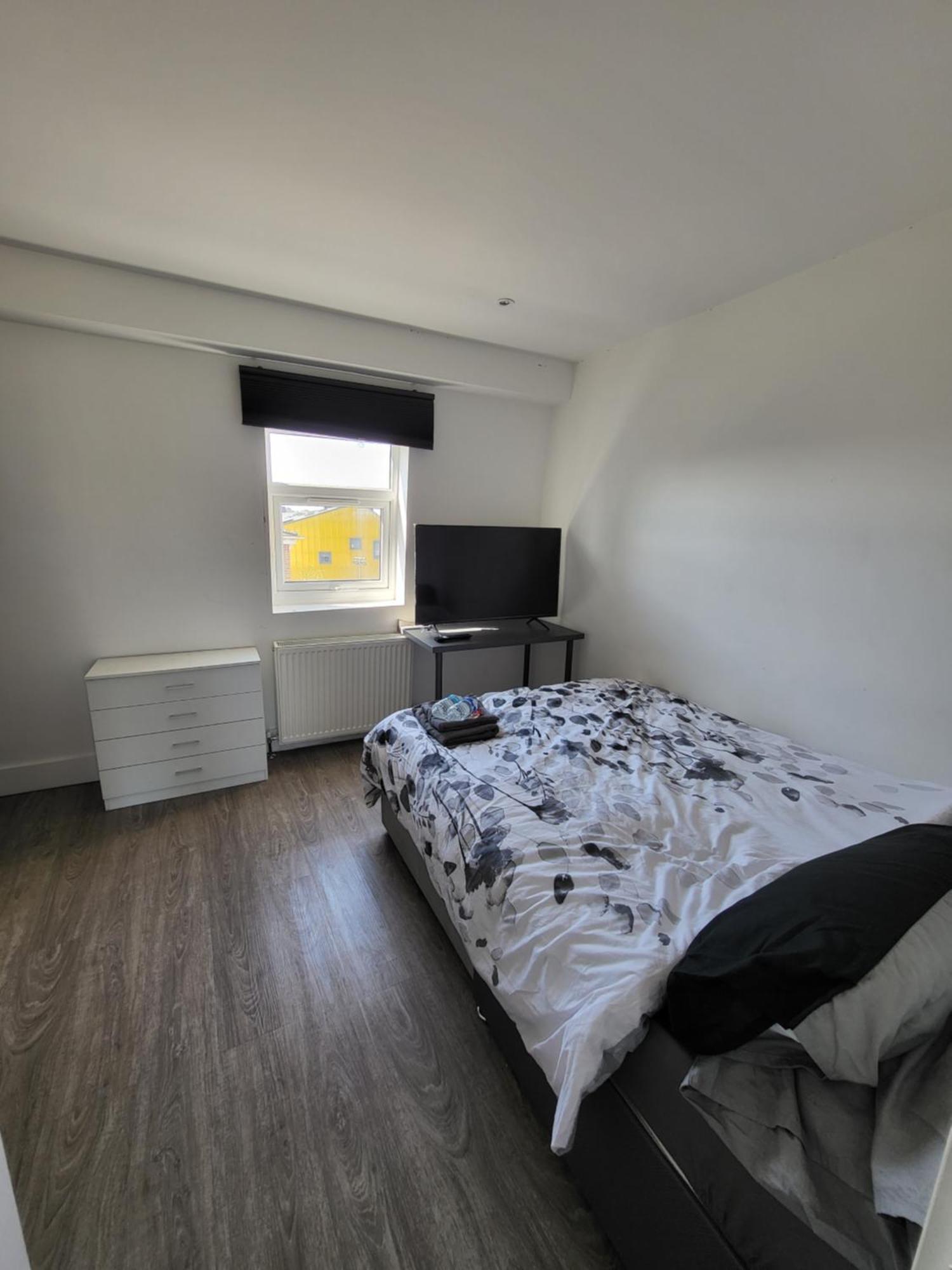 Private Room Near Central Ideal For City Explorers London Exterior photo