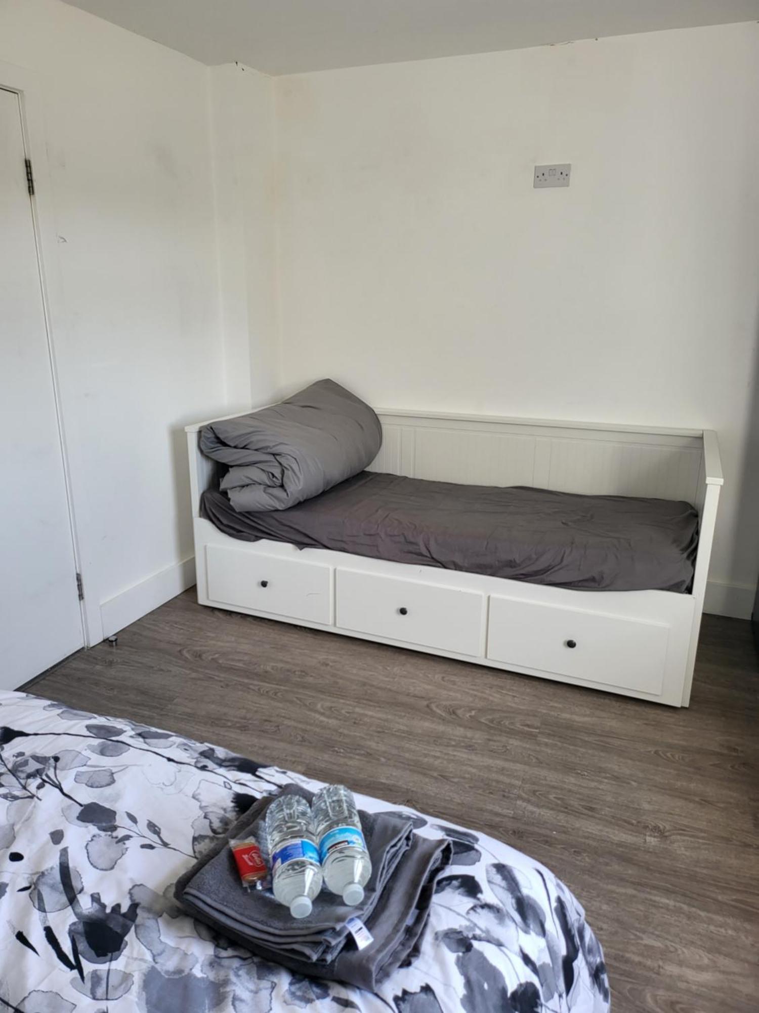 Private Room Near Central Ideal For City Explorers London Exterior photo